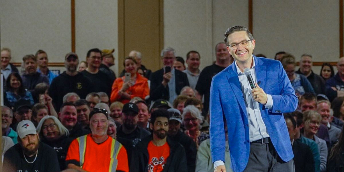 How many memberships did Pierre Poilievre sell?